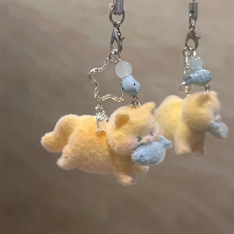 Phone Accessories Design - Lindo llavero de gato de peluche,